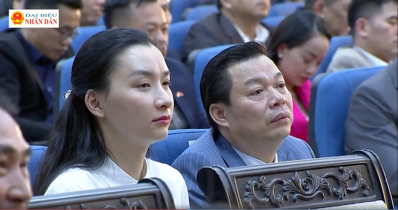 Lãnh đạo Công ty tại buổi gặp mặt cộng đồng doanh nghiệp Việt Nam tại Lào.